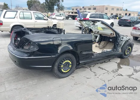 2008 Mercedes-Benz Clk 550 из США, поврежденный, VIN WDBTK72G08T089832